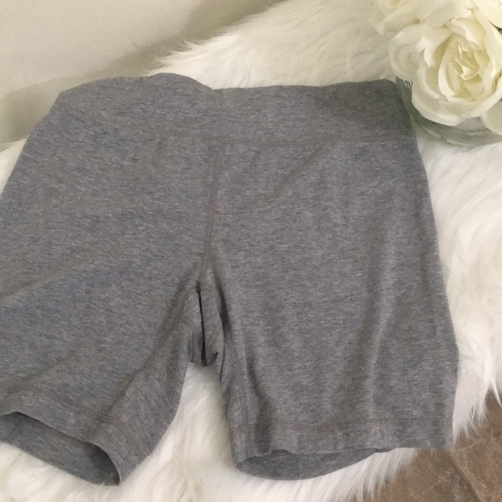 Danskin Athletic Dance‎ Workout Shorts Size Sm 4/6